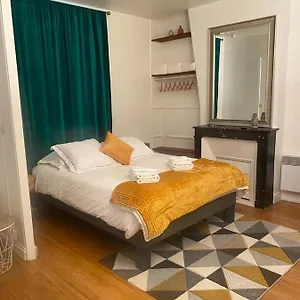 https://jolie-apparemment-a.fr-paris.fr